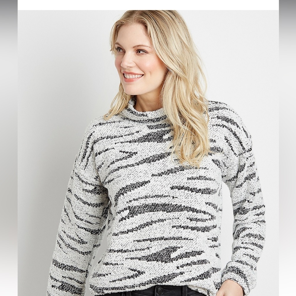 Maurice’s Zebra Mock Neck Sherpa Pullover – NWT – Size 3X
